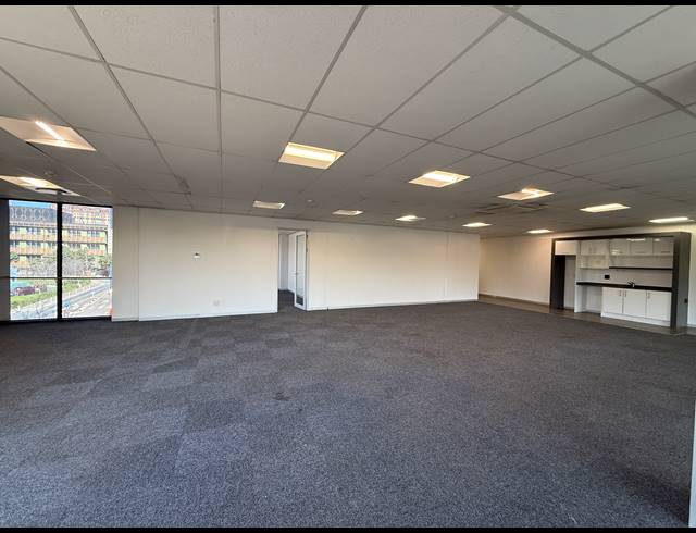 355M² OFFICE TO LET IN PARKTOWN